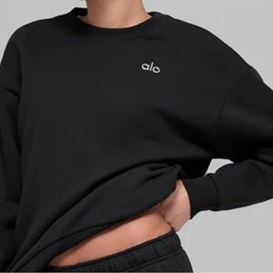 ALO Yoga Classic Black Crewneck Sweatshirt